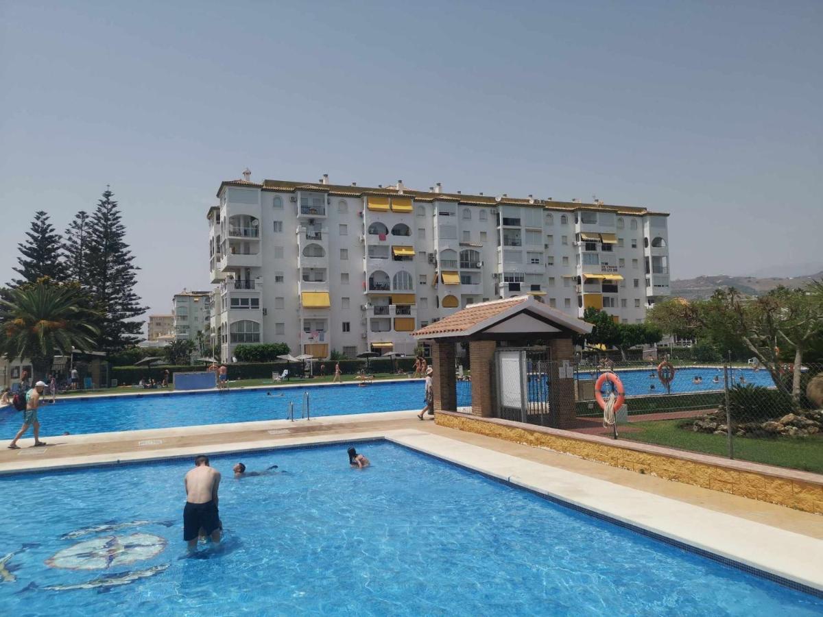 Апартаменты A 100M De Playa Piscina Y Todos Los Servicios Торрокс-Коста Экстерьер фото