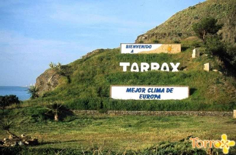 Апартаменты A 100M De Playa Piscina Y Todos Los Servicios Торрокс-Коста Экстерьер фото